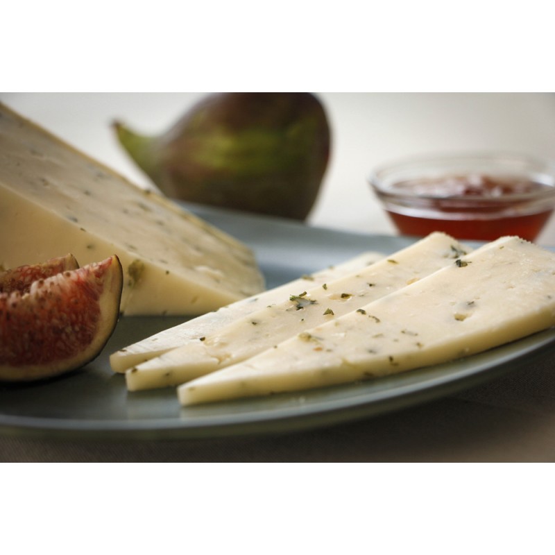 Formaggio con Fieno greco a fette