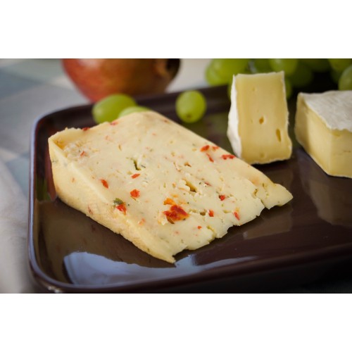 Formaggio con Peperoni dolci e Timo e formaggio Camembert