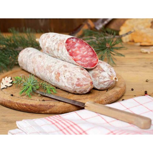 Lucanica Stagionata su tagliere
