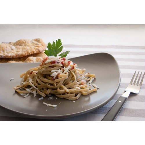 Fettuccine allo Schüttelbrot con Speck e Gran Capra