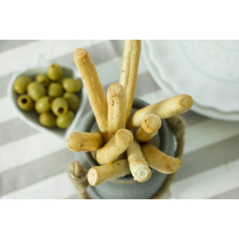 Grissini alla segale con olive verdi