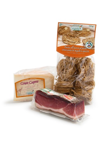 Ingredienti per la ricetta fettuccine con speck e formaggio