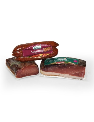 Lonzino al ginepro, salamini Kaminwurzen e cuore di Speck