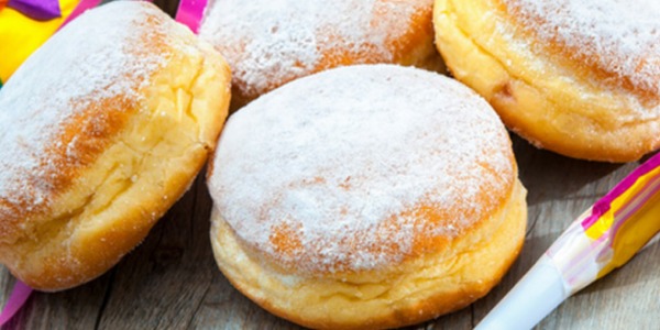 Come fare i krapfen, i dolci di Carnevale più buoni dell’Alto Adige [con VIDEO RICETTE ]